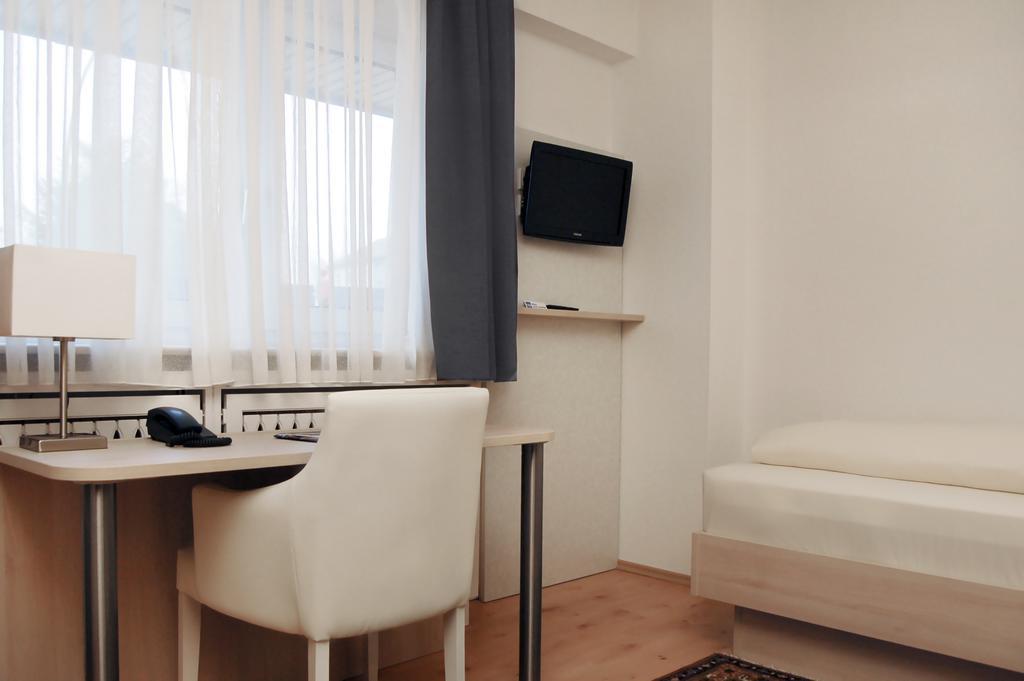Hôtel Airport Zeltinger Hof à Kelsterbach Chambre photo