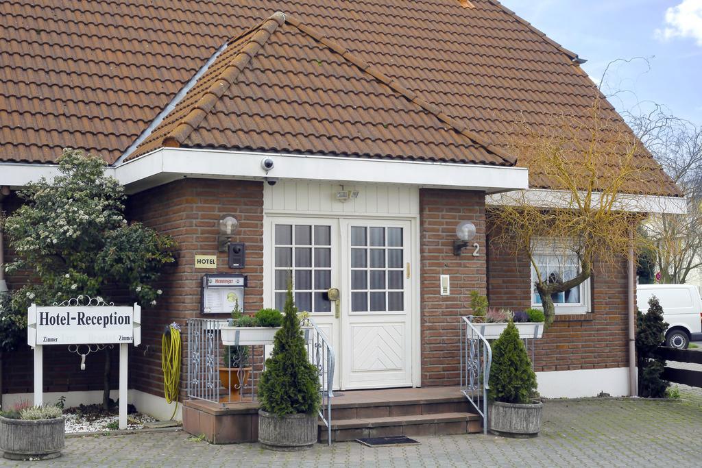 Hôtel Airport Zeltinger Hof à Kelsterbach Extérieur photo